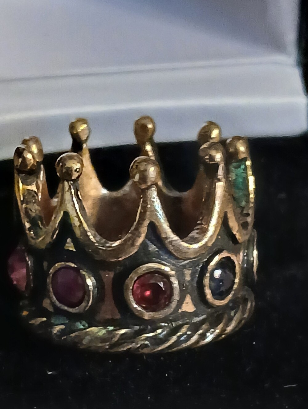 Crown Ring - Picture 4 of 4